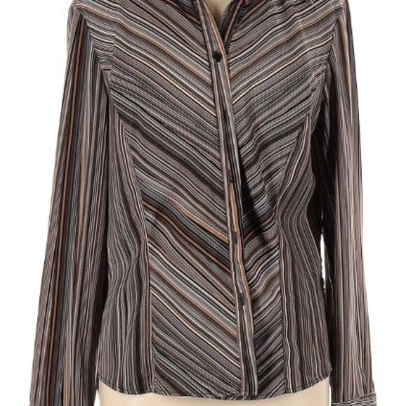 Stylish Top! - Picture 2 of 5